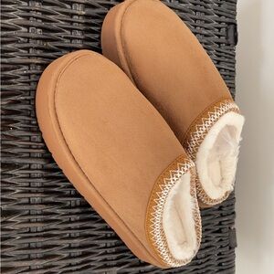 Cozy Brown Women's Slippers